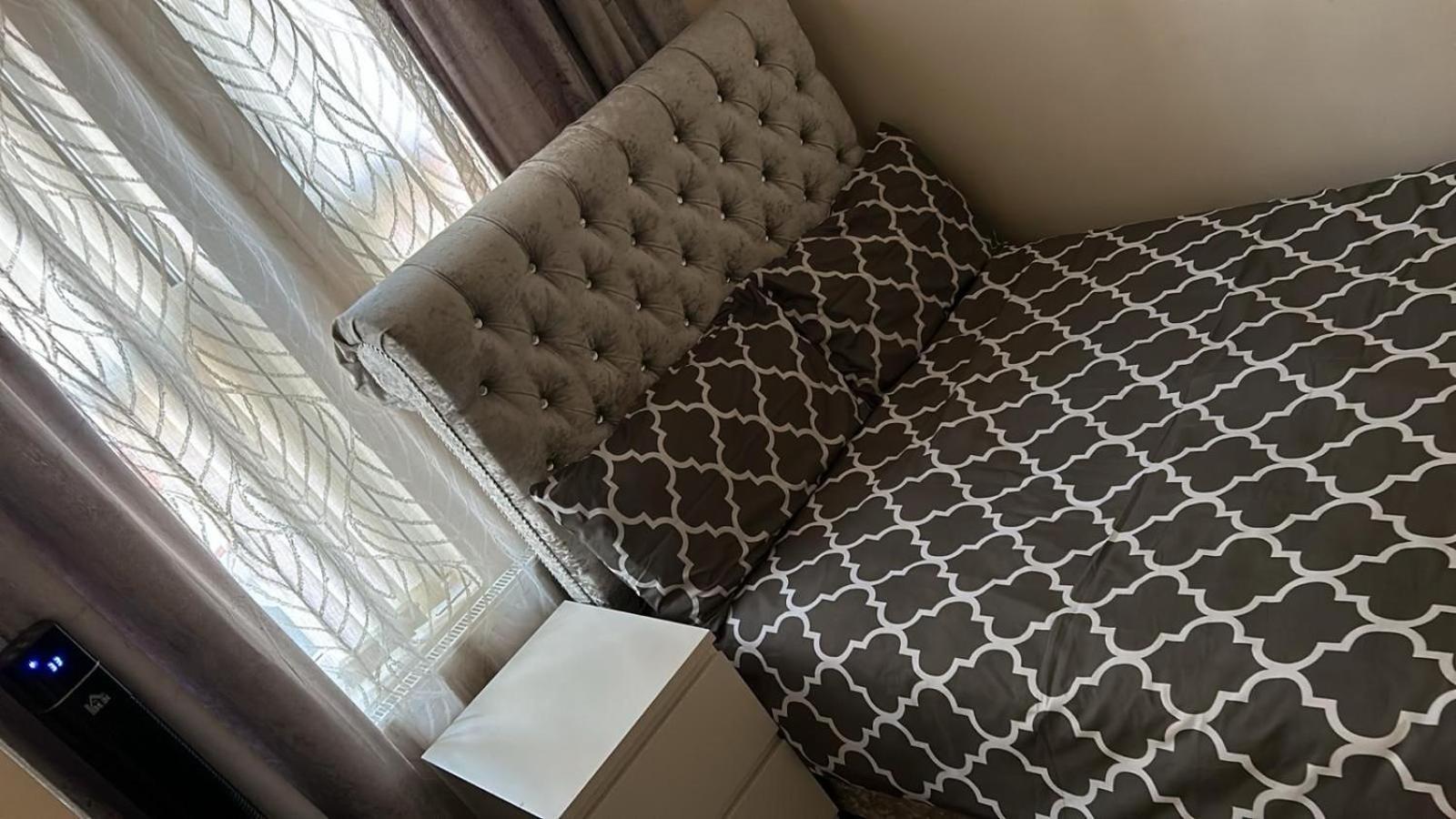 Luxurious 2 Bed Apartment Bedford Kültér fotó